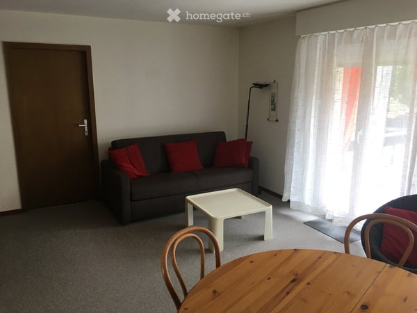 Chaleureux 2,5 pièces meublé et équipé (incl. place de parc) 2