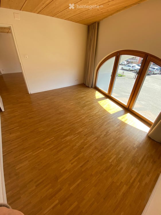 Cet appartement peut, également servir de bureau 1
