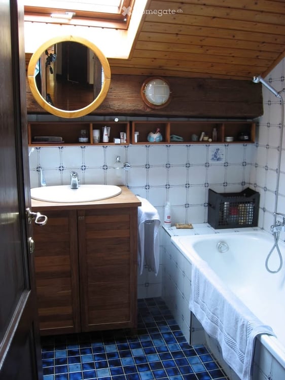 Triplex 3.5 pièces. 180 m² + espace sous combles de 45 m² 3