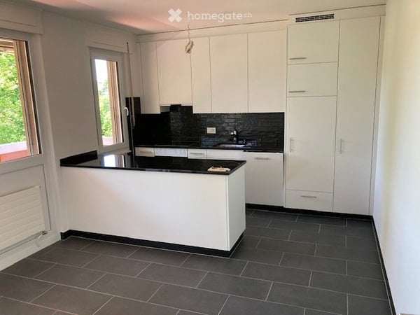 Spacieux appartement de 6,5 pièces avec balcon à Belfaux 4
