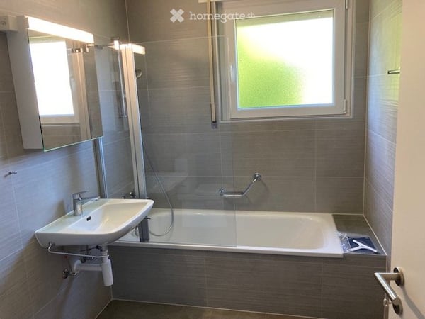 Spacieux appartement de 6,5 pièces avec balcon à Belfaux 3