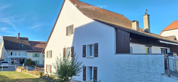 Courtedoux à louer / duplex de 7,5 pièces (216 m²) 1