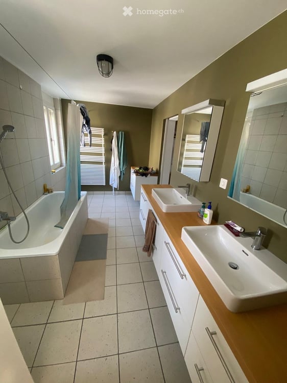 Room for rent in Sion (shared flat)- From Novemeber 4