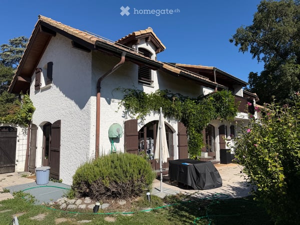 Charming 5-Room Semi-Detached House in Bellevue, Geneva 1
