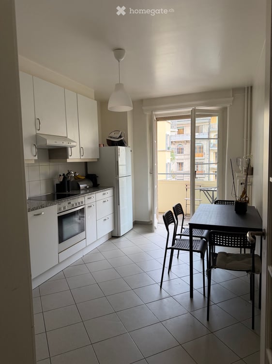 Apartment available for lease takeover in Geneva 1