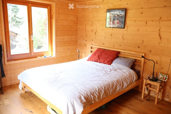 Grand appartement rénové de 110 m² à Evolène village 4