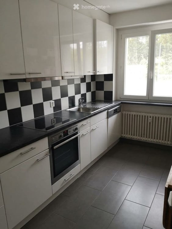 Appartement lumineux de 3.5 pièces avec balcon à Fribourg 3