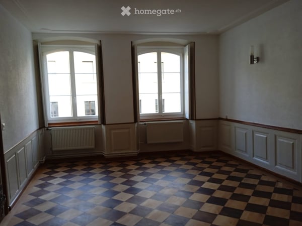 Appartement 4.5 pièces, 3 chambres, salon, cuisine équipée 2