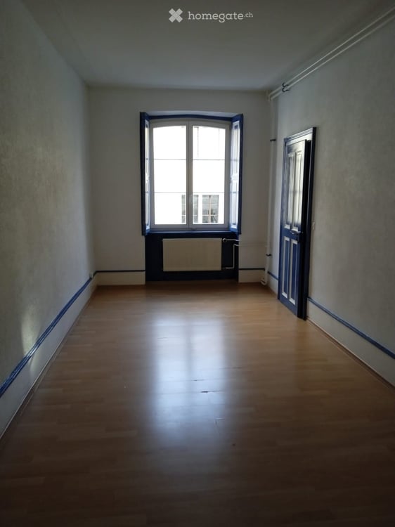 Appartement 4.5 pièces, 3 chambres, salon, cuisine équipée 3