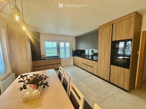À louer superbe appartement spacieux de 250 m² 1