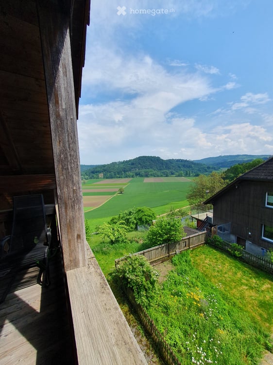 2.5 Zimmer Dachwohnung in Wileroltigen mit viel Charme 4