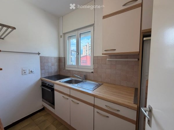 Lugano - Cassarate 1.5 locali con balcone 4