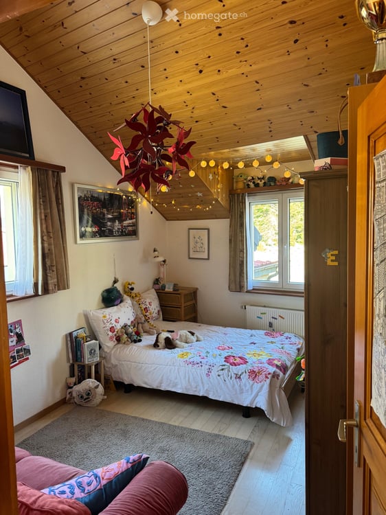 Vue sur le lac et terrasse de 36 m²  Proche dAubonne 5