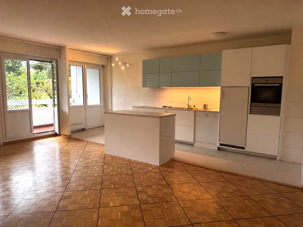 Appartement 5 pièces avec balcon 1