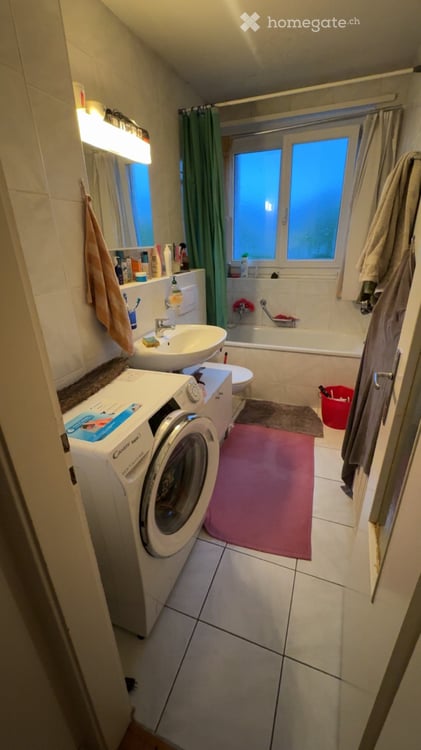 Apparemment à louer 4