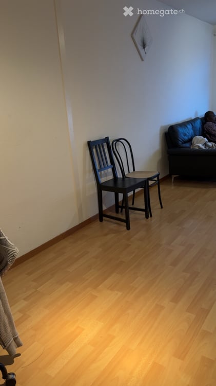Apparemment à louer 5