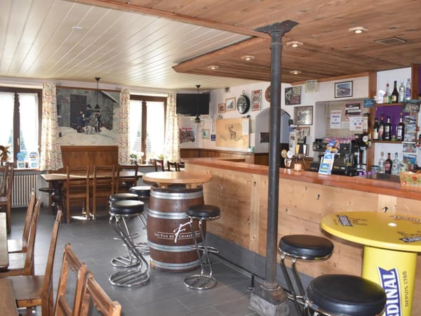 TROISTORRENTS - Immeuble mixte 8