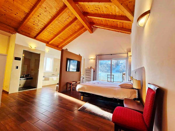 Maison familiale d’exception + parcelle constructible pour une villa supplémentaire 9