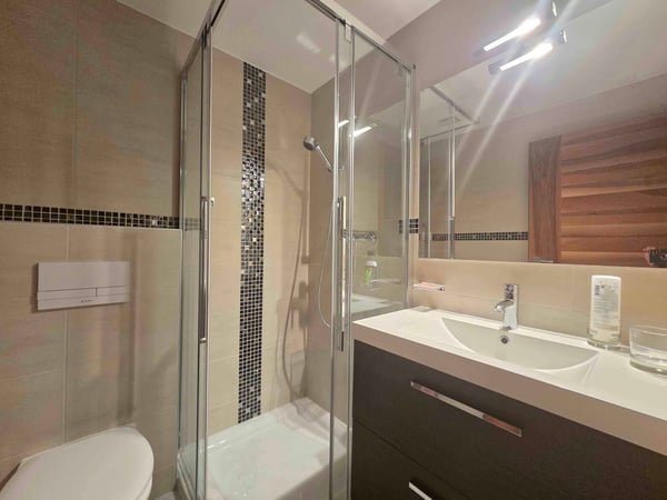 Maison familiale d’exception + parcelle constructible pour une villa supplémentaire 13