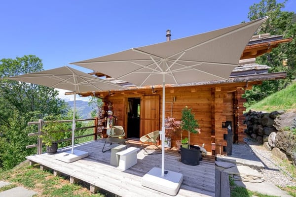 Chalet de 4.5 pièces à louer à Sarreyer, Valais 2