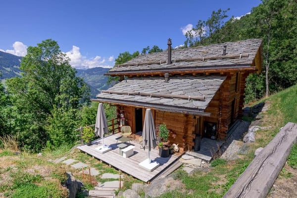 Chalet de 4.5 pièces à louer à Sarreyer, Valais 3