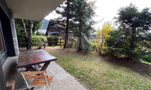 Charmant appartement de deux chambres donnant sur un jardin avec terrasse 8