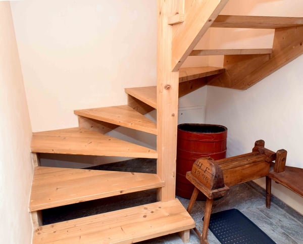 Appartement de 4.5 pièces mezzanine meublé ,entièrement rénové,classé aux monuments historiques 27