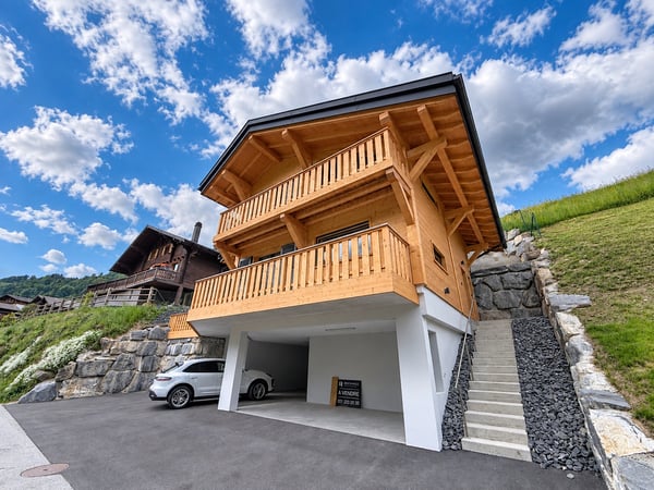 Chalet neuf 2 pièces 120m² à Val-d'Illiez avec terrasse 1