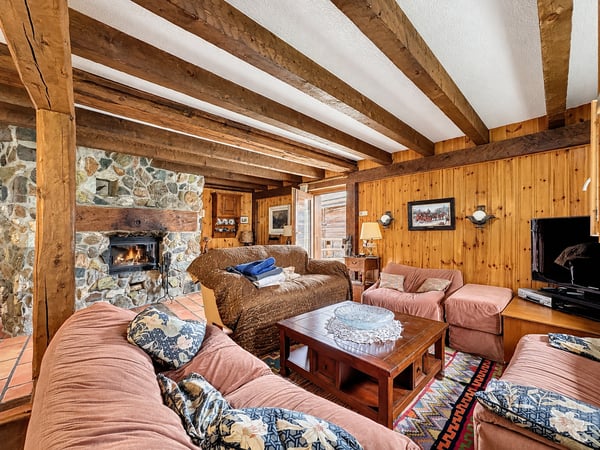 Chalet individuel 3 chambres à Bruson avec garage et carnotzet 4