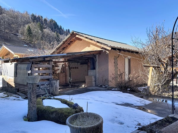 Certains achètent une maison. D'autres achètent un projet 11