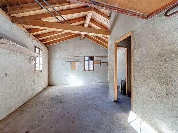 Certains achètent une maison. D'autres achètent un projet 12