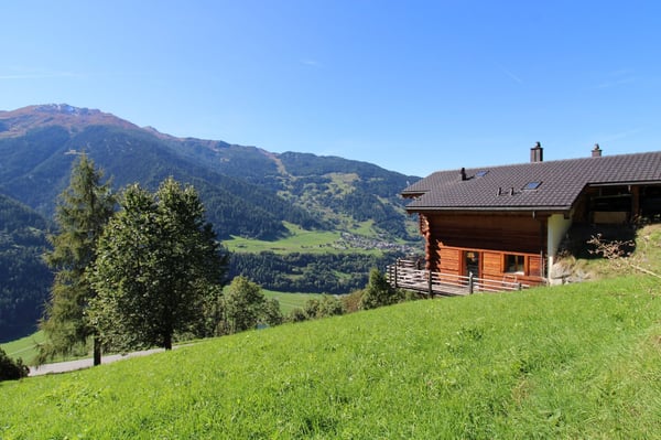 Terrain à bâtir de 459 m² à Sarreyer, vue plongeante sur la vallée 5