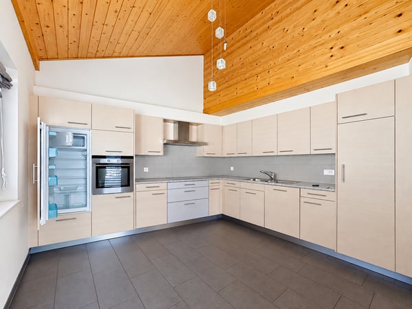 Duplex familial à Riddes – espace, calme et commerces à pied 3