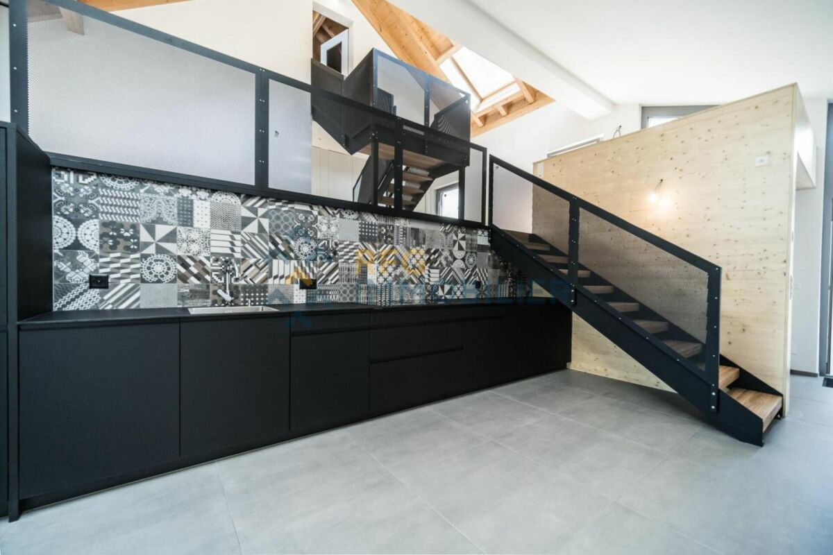 Villa contiguë 4.5 pièces à Réchy