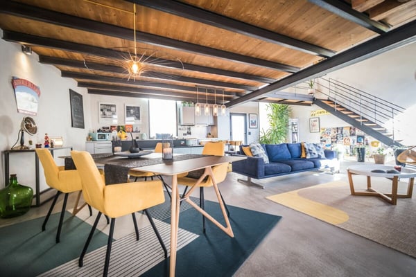 Superbe LOFT idéalement situé dans le petit hameau de Miéville 8