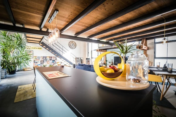 Superbe LOFT idéalement situé dans le petit hameau de Miéville 5