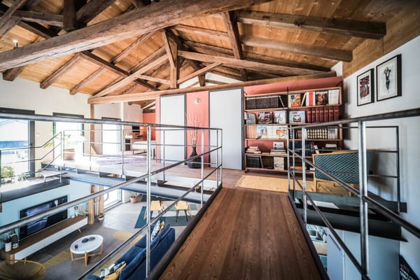 Superbe LOFT idéalement situé dans le petit hameau de Miéville 11
