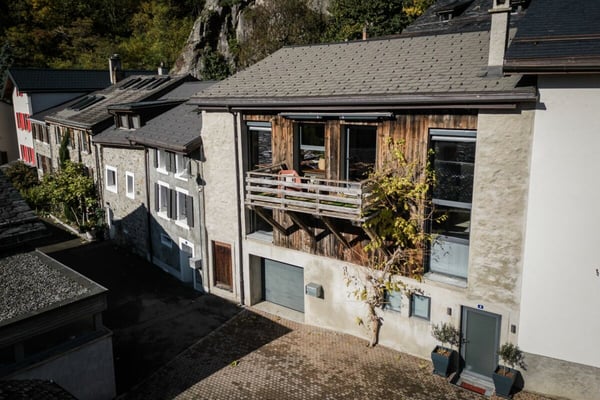 Superbe LOFT idéalement situé dans le petit hameau de Miéville 2