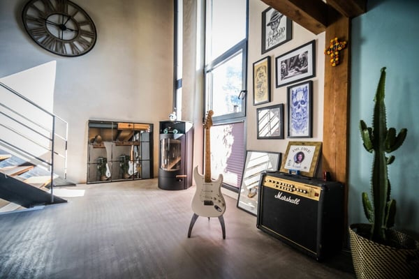 Superbe LOFT idéalement situé dans le petit hameau de Miéville 17