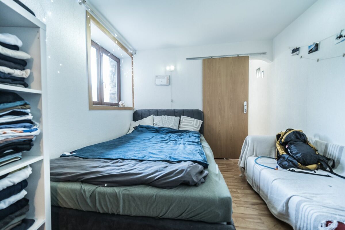 Petite maison villageoise constitutée de deux studios