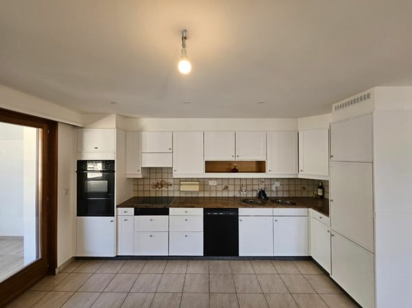 Appartement de 5.5 pièces au centre de Saxon 2