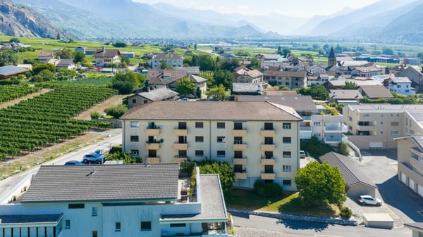 Appartement de 4 pièces avec vue dégagée à Saint-Pierre-de-Clages 2