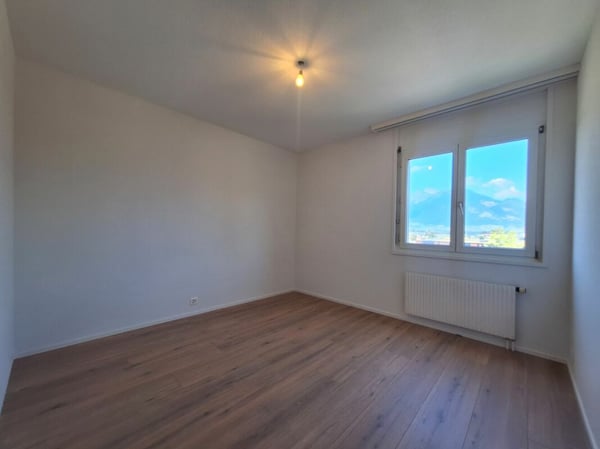 Magnifique appartement de 4.5 pièces entièrement rénové à Collombey-Muraz 10