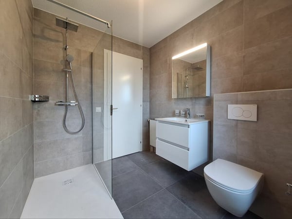 Magnifique appartement de 4.5 pièces entièrement rénové à Collombey-Muraz 13