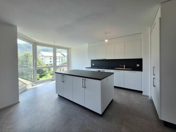 Magnifique appartement de 4.5 pièces entièrement rénové à Collombey-Muraz 2