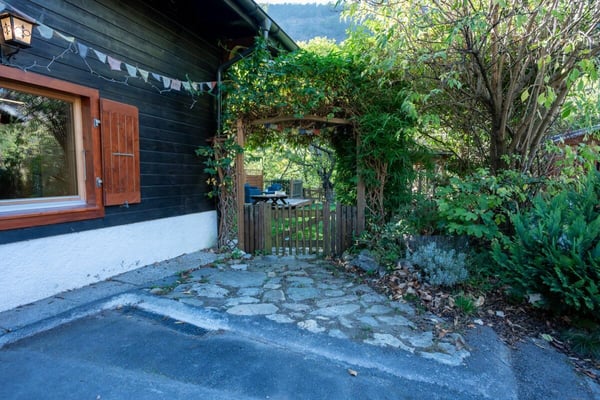 Magnifique chalet de 4.5 pièces à Gueuroz 11