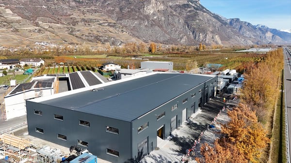 Local commercial au rez-de-chaussée à Fully 2