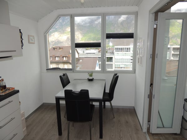 Splendide appartement de 4.5 pièces avec véranda fermée 2