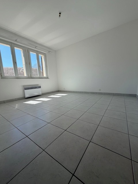 Appartement rénové de 4.5 pièces à Fully – Disponible immédiatement 8