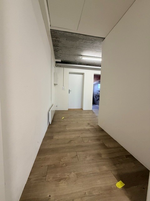 À LOUER – Local commercial de 170 m² à Fully, divisible en 3 espaces indépendants 8